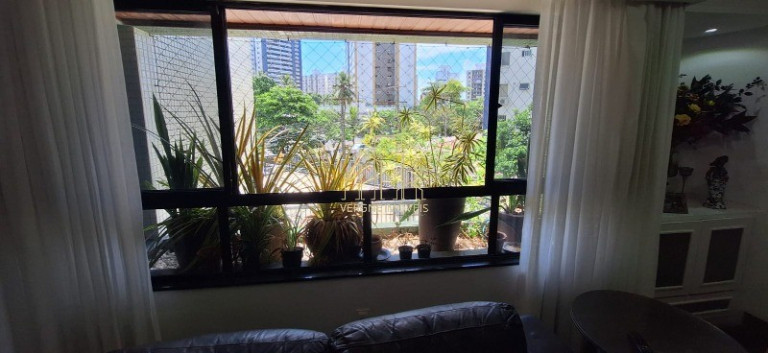 Imagem Imóvel com 4 Quartos à Venda, 240 m² em Pituba - Salvador Imagem Imóvel com 4 Quartos à Venda, 240 m² em Pituba - Salvador