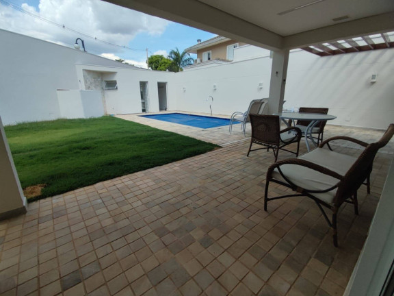Imagem Imóvel com 4 Quartos à Venda, 2.200.000 m² em São Paulo - Jundiaí Imagem Imóvel com 4 Quartos à Venda, 2.200.000 m² em São Paulo - Jundiaí