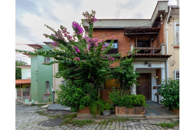 Imagem Casa com 2 Quartos à Venda, 120 m² em Vila Monumento - São Paulo