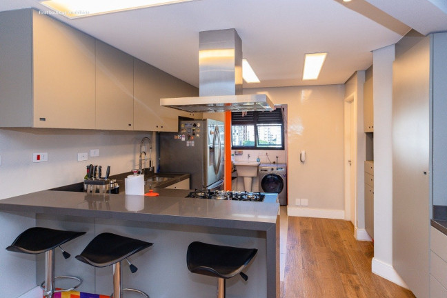 Imagem Apartamento com 3 Quartos à Venda, 190 m² em Moema - São Paulo