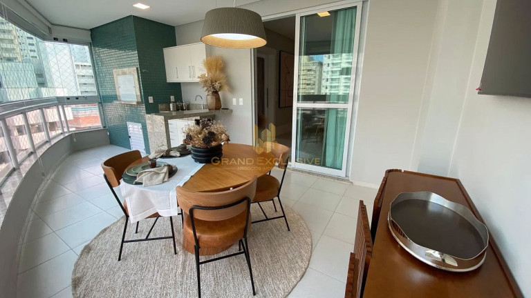 Imagem Apartamento com 3 Quartos à Venda, 138 m² em Centro - Balneário Camboriú Imagem Apartamento com 3 Quartos à Venda, 138 m² em Centro - Balneário Camboriú