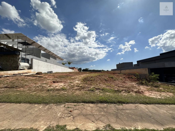 Imagem Terreno em Condomínio à Venda, 1.121 m² em Condomínio Saint Patrick - Sorocaba