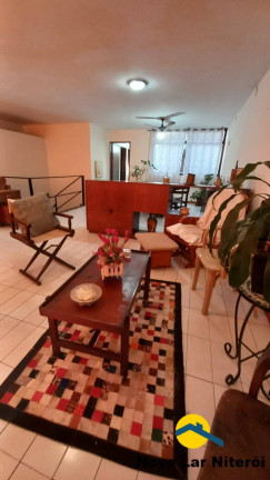 Imagem Casa com 4 Quartos à Venda, 240 m² em Centro - Niterói
