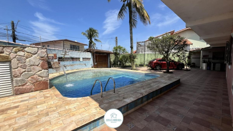 Imagem Sobrado com 5 Quartos à Venda, 203 m² em Vila Sao Paulo - Itanhaém Imagem Sobrado com 5 Quartos à Venda, 203 m² em Vila Sao Paulo - Itanhaém