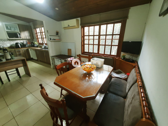 Imagem Imóvel com 2 Quartos à Venda, 1.640 m² Imagem Imóvel com 2 Quartos à Venda, 1.640 m²
