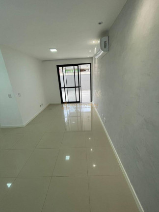 Imagem Apartamento com 2 Quartos para Alugar, 126 m² em Recreio Dos Bandeirantes - Rio De Janeiro Imagem Apartamento com 2 Quartos para Alugar, 126 m² em Recreio Dos Bandeirantes - Rio De Janeiro