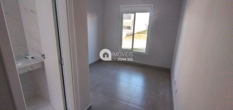 Imagem Casa com 3 Quartos à Venda, 103 m² Imagem Casa com 3 Quartos à Venda, 103 m²