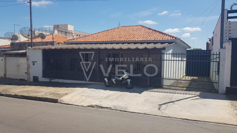 Imagem Casa com 5 Quartos à Venda, 200 m² em Centro - Itapetininga