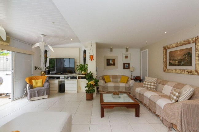 Imagem Imóvel com 5 Quartos à Venda, em Barra Da Tijuca - Rio De Janeiro Imagem Imóvel com 5 Quartos à Venda, em Barra Da Tijuca - Rio De Janeiro
