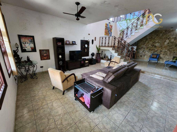 Imagem Sobrado com 3 Quartos à Venda, 360 m² em Canto Do Forte - Praia Grande Imagem Sobrado com 3 Quartos à Venda, 360 m² em Canto Do Forte - Praia Grande