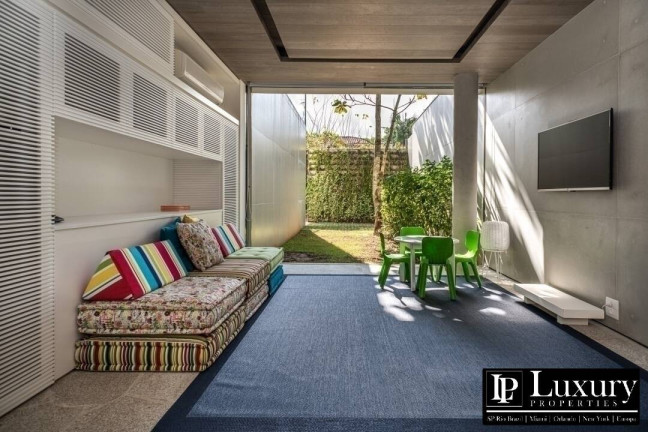 Imagem Casa com 6 Quartos à Venda, 675 m² em Baleia - São Sebastião Imagem Casa com 6 Quartos à Venda, 675 m² em Baleia - São Sebastião