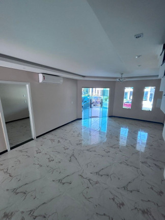Imagem Casa com 3 Quartos à Venda, 250 m² em Colônia Terra Nova - Manaus Imagem Casa com 3 Quartos à Venda, 250 m² em Colônia Terra Nova - Manaus