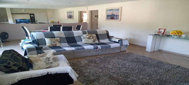 Imagem Casa com 3 Quartos à Venda, 250 m² em Vila Valqueire - Rio De Janeiro Imagem Casa com 3 Quartos à Venda, 250 m² em Vila Valqueire - Rio De Janeiro