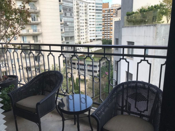 Imagem Apartamento com 3 Quartos à Venda, 300 m²
