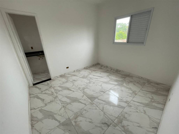 Imagem Sobrado com 3 Quartos à Venda, em Maracanã - Praia Grande Imagem Sobrado com 3 Quartos à Venda, em Maracanã - Praia Grande