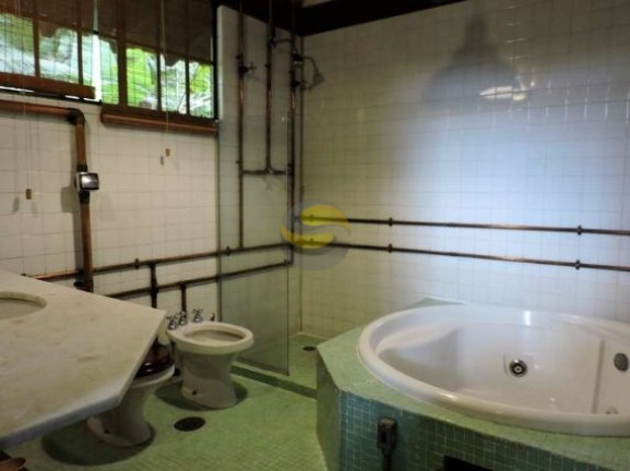 Casa de Condomínio com 5 Quartos à Venda, 365 m² em Chácara Dos Junqueiras - Carapicuíba