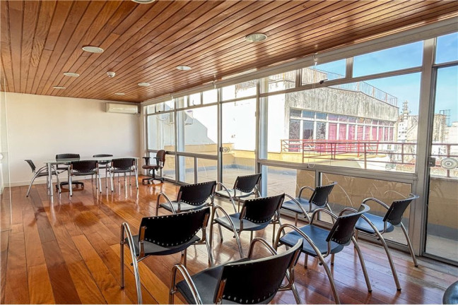 Imagem Sala Comercial à Venda, 35 m² em Centro Histórico - Porto Alegre Imagem Sala Comercial à Venda, 35 m² em Centro Histórico - Porto Alegre