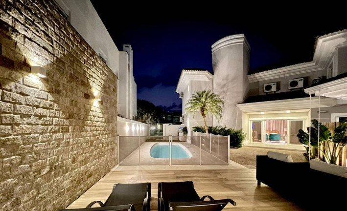 Imagem Casa de Condomínio com 4 Quartos à Venda, 230 m² em Zona Nova - Capão Da Canoa Imagem Casa de Condomínio com 4 Quartos à Venda, 230 m² em Zona Nova - Capão Da Canoa