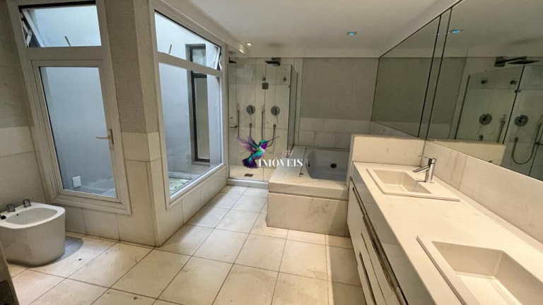 Imagem Apartamento com 3 Quartos à Venda, 326 m² em Moinhos De Vento - Porto Alegre Imagem Apartamento com 3 Quartos à Venda, 326 m² em Moinhos De Vento - Porto Alegre