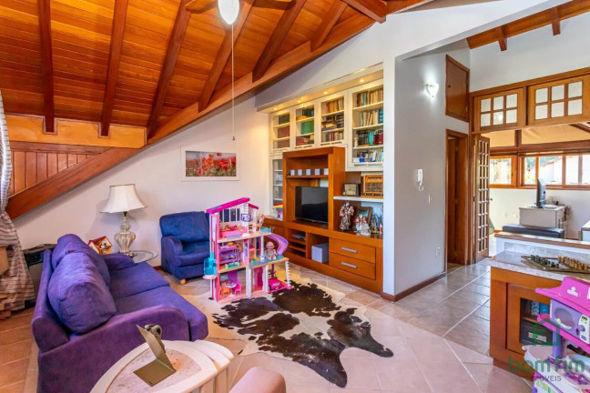 Imagem Casa com 4 Quartos à Venda, 309 m² em Jardim Isabel - Porto Alegre Imagem Casa com 4 Quartos à Venda, 309 m² em Jardim Isabel - Porto Alegre