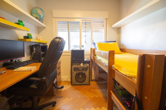 Imagem Apartamento com 3 Quartos à Venda, 128 m² em Menino Deus - Porto Alegre Imagem Apartamento com 3 Quartos à Venda, 128 m² em Menino Deus - Porto Alegre