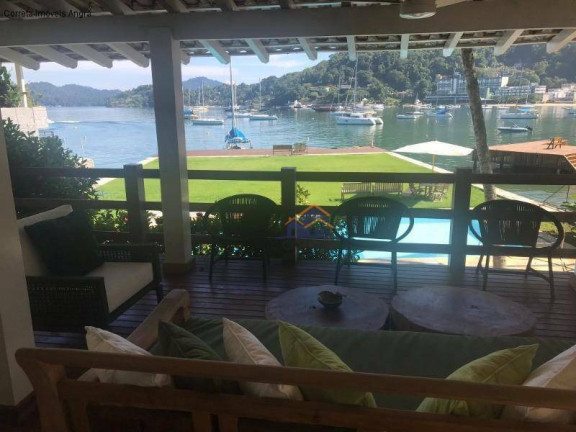 Imagem Casa com 8 Quartos para Temporada, 656 m² em Vila Velha - Angra Dos Reis Imagem Casa com 8 Quartos para Temporada, 656 m² em Vila Velha - Angra Dos Reis