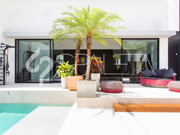 Imagem Casa com 3 Quartos à Venda, em Jardins - São Paulo Imagem Casa com 3 Quartos à Venda, em Jardins - São Paulo