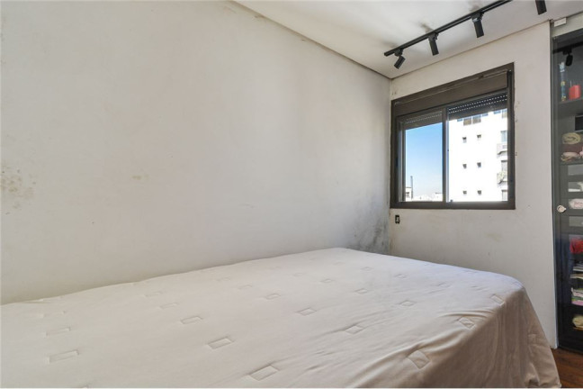 Imagem Imóvel com 1 Quarto à Venda, em Moema - São Paulo Imagem Imóvel com 1 Quarto à Venda, em Moema - São Paulo