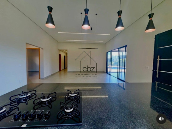 Imagem Casa com 3 Quartos à Venda, 250 m² em Ivoturucaia - Jundiaí Imagem Casa com 3 Quartos à Venda, 250 m² em Ivoturucaia - Jundiaí