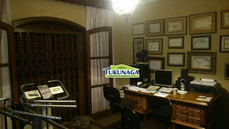 Imagem Casa com 4 Quartos à Venda, 454 m² em Vila Galvão - Guarulhos Imagem Casa com 4 Quartos à Venda, 454 m² em Vila Galvão - Guarulhos