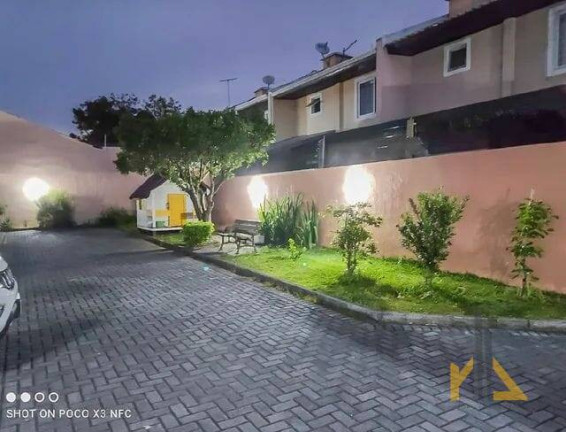 Imagem Casa com 3 Quartos à Venda, 150 m² em água Verde - Curitiba Imagem Casa com 3 Quartos à Venda, 150 m² em água Verde - Curitiba