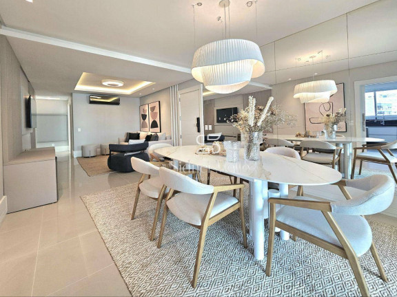 Apartamento com 3 Quartos à Venda, 138 m² em Quadra Mar Centro - Balneário Camboriú