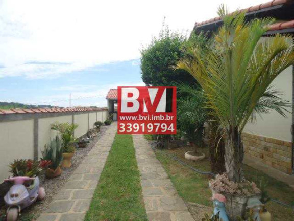 Imagem Casa com 4 Quartos à Venda, 140 m² em Centro - Miguel Pereira
