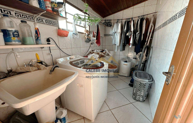 Imagem Casa com 3 Quartos à Venda, 181 m² em Jardim Saba - Tatuí Imagem Casa com 3 Quartos à Venda, 181 m² em Jardim Saba - Tatuí