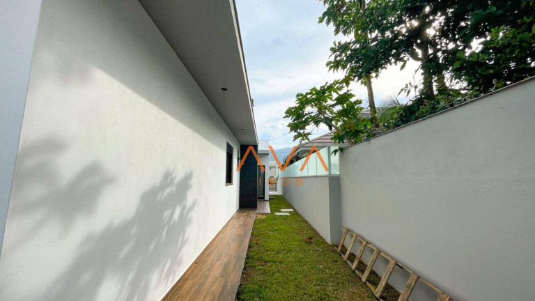 Imagem Casa com 3 Quartos à Venda, 112 m² em Rio Vermelho - Florianópolis Imagem Casa com 3 Quartos à Venda, 112 m² em Rio Vermelho - Florianópolis