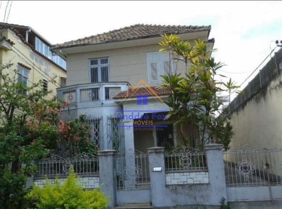 Imagem Casa com 5 Quartos à Venda, 140 m² em Grajaú - Rio De Janeiro Imagem Casa com 5 Quartos à Venda, 140 m² em Grajaú - Rio De Janeiro