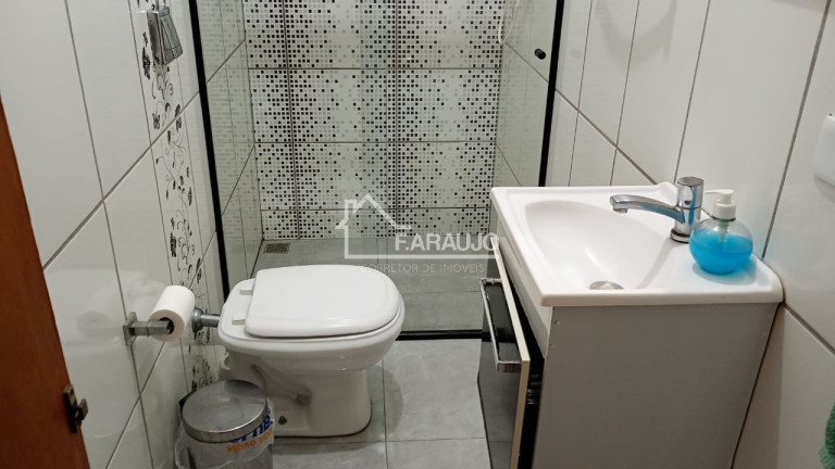 Imagem Casa com 2 Quartos à Venda, 70 m² em Jardim Itália - Sorocaba Imagem Casa com 2 Quartos à Venda, 70 m² em Jardim Itália - Sorocaba