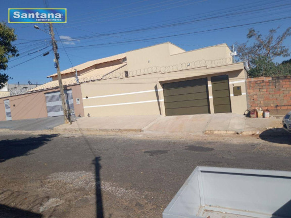 Imagem Casa com 3 Quartos à Venda, 145 m² em Estancia Itaguai - Caldas Novas Imagem Casa com 3 Quartos à Venda, 145 m² em Estancia Itaguai - Caldas Novas