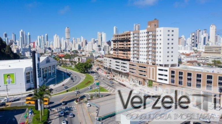 Imagem Apartamento com 3 Quartos à Venda, 179 m² em Estados - Balneário Camboriú Imagem Apartamento com 3 Quartos à Venda, 179 m² em Estados - Balneário Camboriú