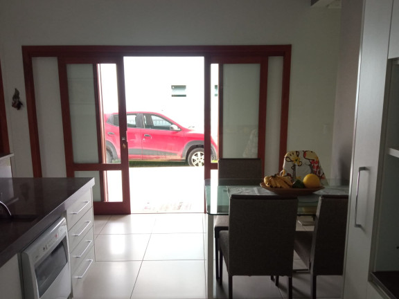 Imagem Casa com 3 Quartos à Venda, 100 m² em Areias De Palhocinha - Garopaba Imagem Casa com 3 Quartos à Venda, 100 m² em Areias De Palhocinha - Garopaba