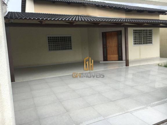 Imagem Casa com 3 Quartos à Venda, 223 m² em Setor Faiçalville - Goiânia Imagem Casa com 3 Quartos à Venda, 223 m² em Setor Faiçalville - Goiânia