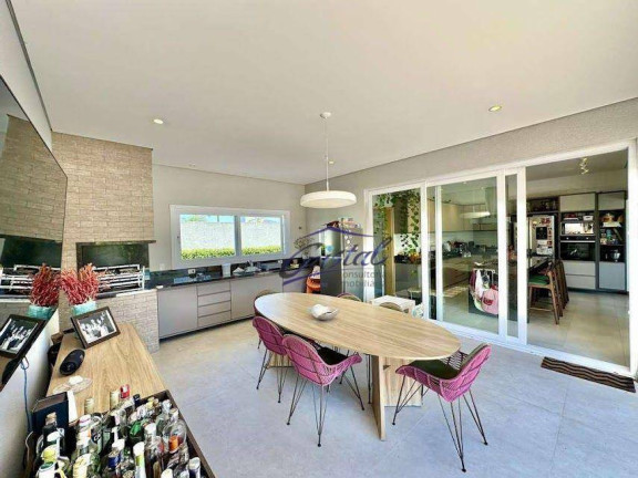 Imagem Casa com 4 Quartos à Venda, 345 m² em Granja Viana - Carapicuíba Imagem Casa com 4 Quartos à Venda, 345 m² em Granja Viana - Carapicuíba