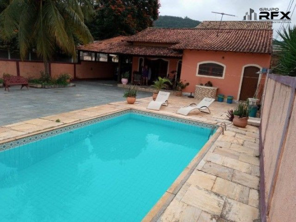 Casa com 3 Quartos à Venda, 420 m² em Piratininga - Niterói