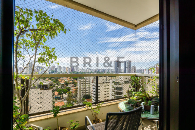 Apartamento com 4 Quartos à Venda, 210 m² em Brooklin  - São Paulo