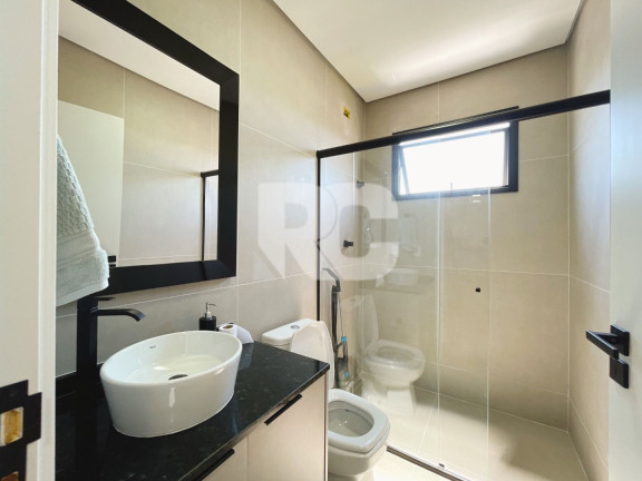 Imagem Casa com 3 Quartos à Venda, 370 m² em Aruã Brisas - Mogi Das Cruzes Imagem Casa com 3 Quartos à Venda, 370 m² em Aruã Brisas - Mogi Das Cruzes