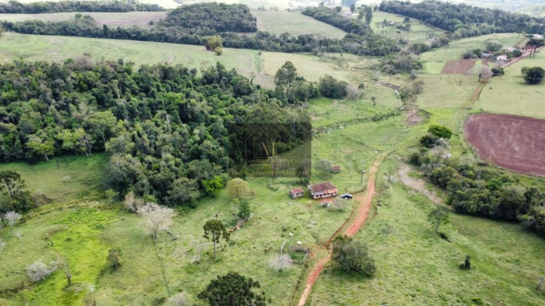 Imagem Chácara com 3 Quartos à Venda, 164 m² em Corredeira - Tomazina