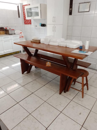 Imagem Imóvel com 3 Quartos à Venda, 132 m² em Centro - Balneário Camboriú Imagem Imóvel com 3 Quartos à Venda, 132 m² em Centro - Balneário Camboriú