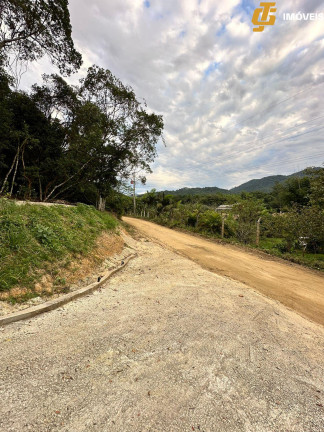 Imagem Terreno à Venda, 1.950 m² em Rio Do Meio - Camboriú Imagem Terreno à Venda, 1.950 m² em Rio Do Meio - Camboriú