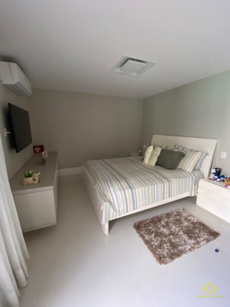 Imagem Casa com 5 Quartos à Venda, 680 m² em Praia Da Costa - Vila Velha Imagem Casa com 5 Quartos à Venda, 680 m² em Praia Da Costa - Vila Velha