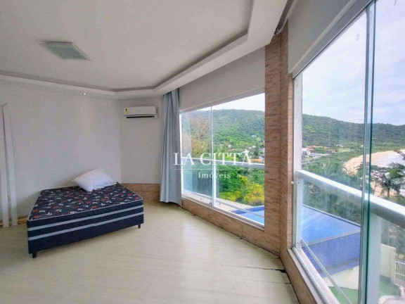 Imagem Casa com 4 Quartos à Venda ou Locação, 1.000 m² em Praia Das Taquaras - Balneário Camboriú Imagem Casa com 4 Quartos à Venda ou Locação, 1.000 m² em Praia Das Taquaras - Balneário Camboriú